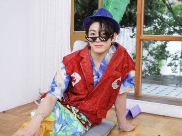 Jungkook Bikin Ngakak Saat Main Mesin Capit, Suara Merdu Bikin Salfok
