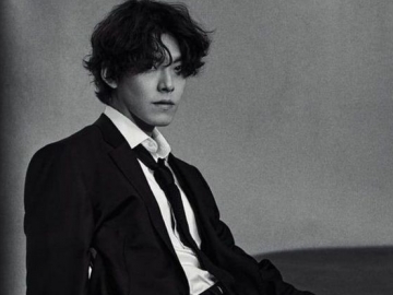 Tampil Artistik di Majalah Vogue, Kim Woo Bin Bicara Soal Impian Hingga Mencintai Diri Sendiri