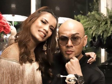 Deddy Corbuzier Beri Kejutan dan Ucapan Manis untuk Sabrina, Kue Ulang Tahun Justru Disorot