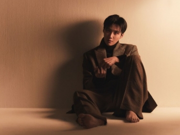 Kim Seon Ho Tampil Karismatik di Majalah Esquire dan Ngaku Bangga Jadi Bagian Drama 'Start-Up'