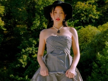 Tampak Lebih Dewasa dengan Penampilan Rambut Curly, Yeri Tuai Beragam Pujian