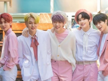 Hadiri Acara 'EBS Boni Hani', Para Member TXT Jalani Tes COVID 19