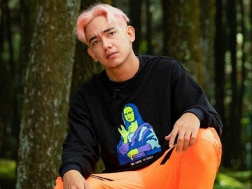 Adipati Dolken Ternyata Sempat Berniat Jadi Penjaga Warnet Karena Merasa Tak Punya Masa Depan