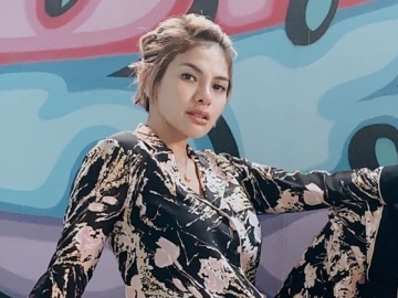 Bangga Pakai Kebaya Rancangan Anne Avantie, Nikita Mirzani: Gue Merasa Jadi Wanita Seutuhnya