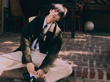 Song Kang Blak-Blakan Soal Rutinitas Harian Hingga Kebiasaan Matikan Ponsel