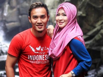 Sebut Sang Suami Lupa Diri, Okie Agustina Curhat Rumah Tangganya Diusik ‘Pelakor’ 