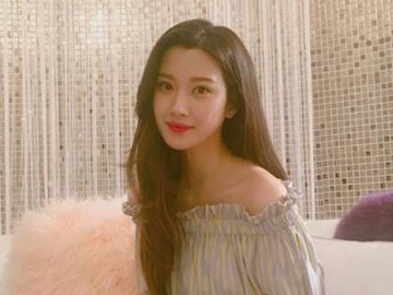 Moon Ga Young Sembunyikan Wajah Asli Dalam Riasan Bak Hantu di 'True Beauty'