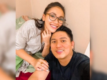 Diisukan Akan Menikah dengan Adit Jayusman, Acara Pernikahan Ayu Ting Ting Bakal Digelar Mewah?