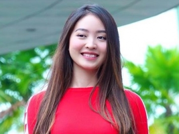 Busana Warna Sama, Natasha Wilona Disambut Beda di 2 Potret Baru