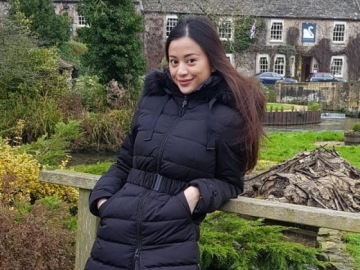 Kini Menetap di Inggris, Angie 'Virgin' Sedih Gara-gara Tak Bisa Ikut Nyoblos Pilkada 2020