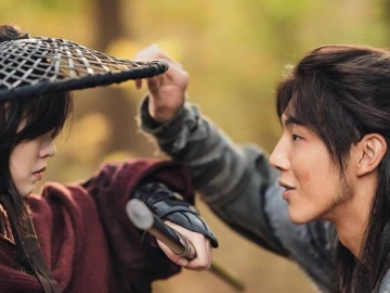 Kim So Hyun dan Ji Soo Tampilkan Chemistry Unik di Drama Sageuk Mendatang