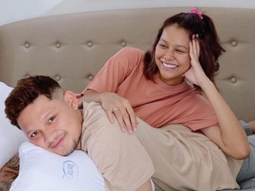 Simak Arti Akleema Regalo Zulaikha Nama Anak Pertama Bunga Zainal dan Syamsir Alam, Cantik Banget