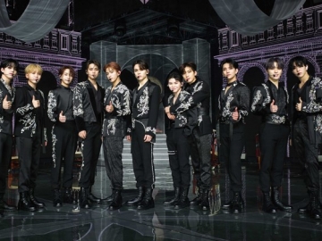 Pakai Outfit Mencolok di GDA, SEVENTEEN Panen Pujian Tak Pernah Pakai Konsep Panggung Sama