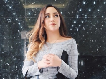 Kerap Pamer Foto Berbikini, Salmafina Sunan Ungkap Reaksi Tak Terduga Sang Ibu