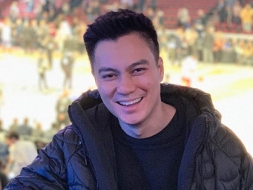 Baim Wong Pamer Wajah Tampannya Tergambar di Belakang Truk, Ada Pesan Menyentuh Bikin Haru