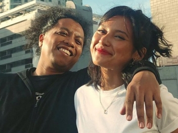 Indah Permatasari Pamer Foto Cincin dan Buku Nikah Usai Menikah dengan Arie Kriting: Final