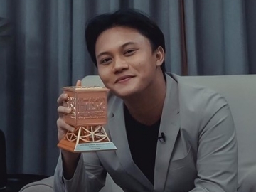 Rizky Febian Posting Foto Ini, Dipuji Mirip dengan Ji Chang Wook