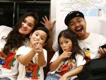 Wendi Cagur Rayakan Ultah Sang Istri Sekaligus Bagikan Kabar Putrinya dan Mama Mertua Positif Corona