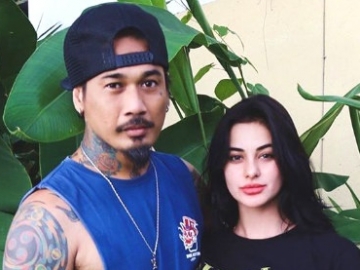 Kesetiaan Nora Alexandra untuk Jerinx: Perpisahan Sementara Ini Tak Buatku Gugur Dampingi Kamu