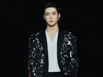 Jaehyun NCT Dapatkan Kiriman Hadiah di Lokasi Syuting 'Dear M' dari Nature Republic