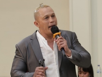 Pernah Gonta-ganti Keyakinan, Bang Tigor Kini Akui Mantap Peluk Agama Islam