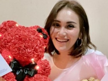Ayu Ting Ting Rencana Lamaran Saat Valentine, Nikah 20 Februari (Sayang Gagal)