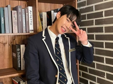 Kemampuan Ibu Doyoung NCT Memotret Bikin Para Penggemar Tak Percaya, Kenapa?