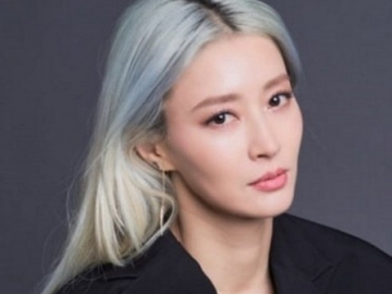  Hwang Bo Tanda Tangani Kontrak Eksklusif Dengan YG KPLUS