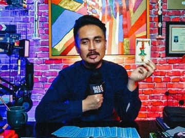 Denny Darko Ramal Ayus-Ririe Bakal Kembali: Enggak Ada Bandingannya Meski 100 Nissa Sabyan Sekalipun