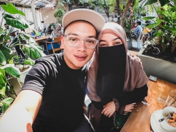 Minta Pendapat Soal Poligami di Medsos, Istri Natta Reza Merasa Bersalah Suami Dituding Macam-macam