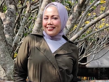 Kerap Dituding Tenar Hasil Settingan, Ely Sugigi 'Semprot' Haters Pamer Bukti Iklan Lawas Tahun 2011