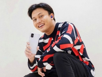 Sukses Bikin Haru, Rizky Febian Tersentuh Baca Pesan Ini dari Anak Pengemudi Taksi Online