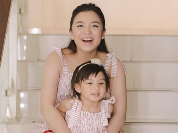 Chelsea Olivia Beber Tumbuh Kembang Nastusha, Tengah Hobi Kembari Gaya Sang Ibu Bikin Gemas