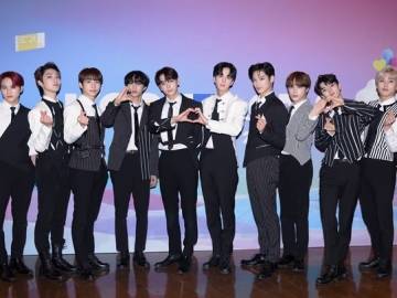 THE BOYZ Tunjukkan Bentuk Unik Light Stick Perdana, Penggemar: Mirip Hair Dryer