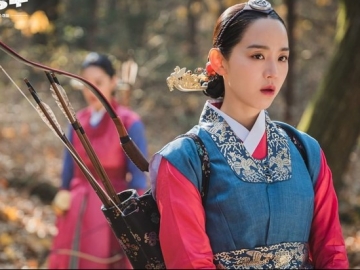 CJ ENM Mulai Hapus 'Mr. Queen' di Layanan Streaming Akibat Persoalan 'Joseon Exorcist'