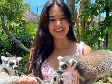 Jualan Nasi Padang, Aurelie Moeremans Kaget Terjual 5.000 Porsi