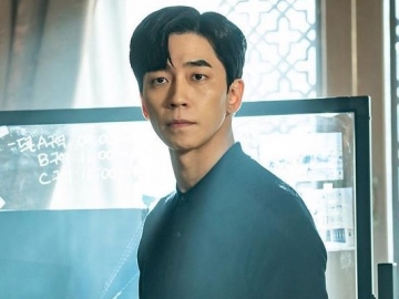 Shin Sung Rok Pernah Nangis Baca Naskah Drama, Ternyata Ingat Sosok Ini