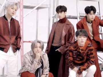 Anti-Lypsinc, Vokal Stabil iKON Bawakan 'Why Why Why' Versi Akustik secara Langsung Bikin Terpana