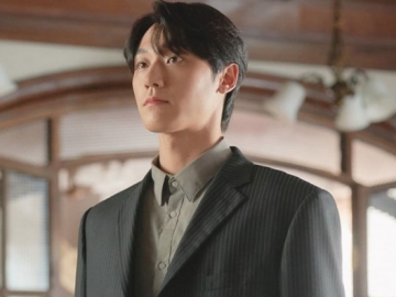 Lee Do Hyun Tampil Klasik ala Retro di 'Youth of May'