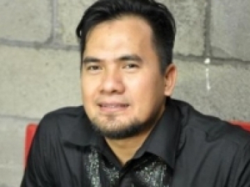 Saipul Jamil Buat Lagu Khusus Untuk Indah Sari
