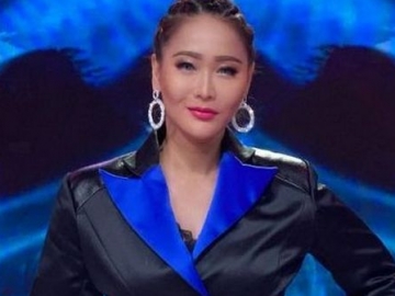 Pakai Softlens, Inul Daratista Hampir Tidak Dikenali Netter