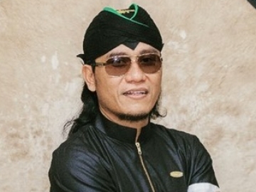 Buka Suara, Gus Miftah Ikut Beri Tanggapan Soal Pernikahan Atta dan Aurel Tuai Pro-Kontra