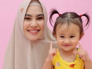   Kartika Putri Puyeng Habib Usman Kena COVID-19