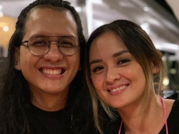 Suami Kritis, Joanna Alexandra Mohon Doa Kesembuhan Untuk Raditya Oloan