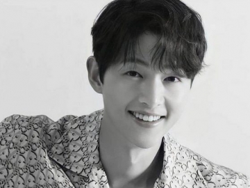 Song Joong Ki Goda Fans dengan Unggah Foto Masa Kecil, Netter: Udah Ganteng dari Orok Ya