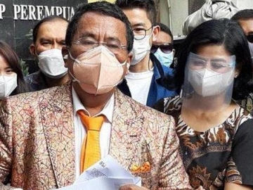 Hotma Sitompul Tuduh Desiree Tarigan Pencuri, Hotman Paris Tertawa Ngakak