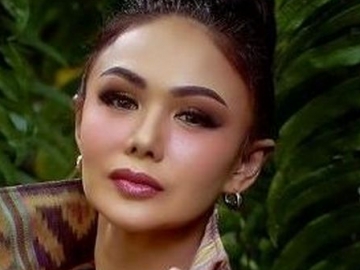 Tulis Filosofi Kain Tenun, Netter Salfok Wajah Yuni Shara