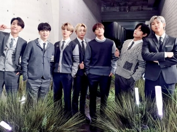 Nama BTS Terpampang Nyata di Baju Karyawan McDonald's Auto Bikin Bangga