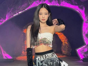 Pamer Abs, Jennie BLACKPINK Tampil Seksi di Pemotretan ELLE Hongkong