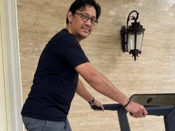 Andre Taulany Terapkan Protokol Kesehatan Ketat di Rumah